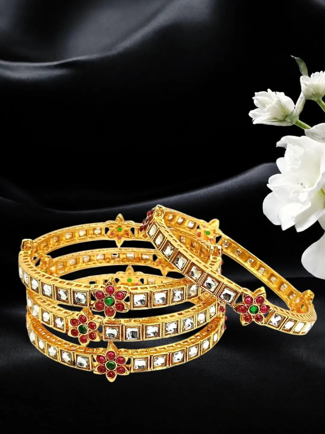 Set Of 4 Gold Plated Kundan Rajwadi Style Bangles