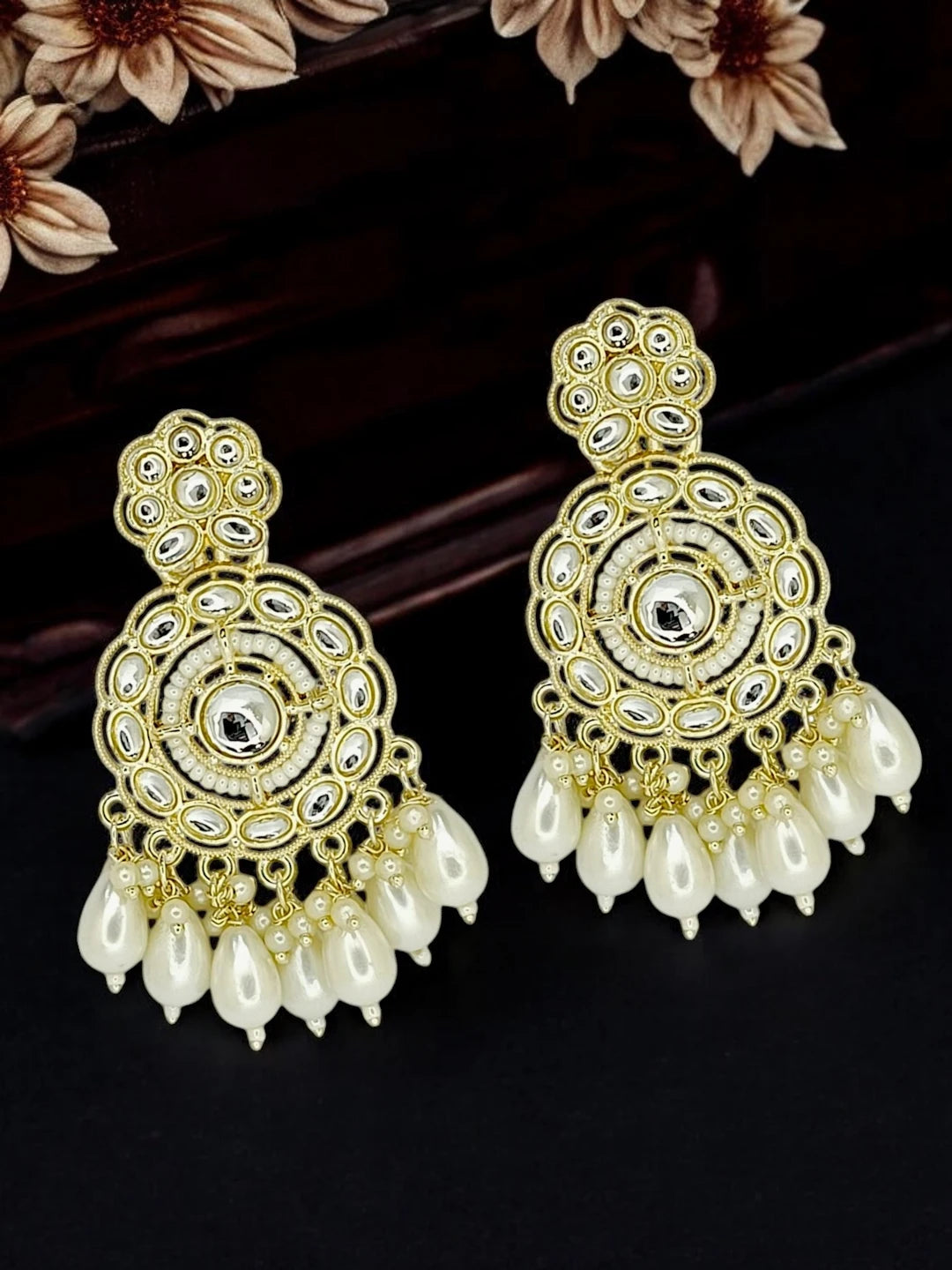 Gold Plated Circular Kundan Earrings