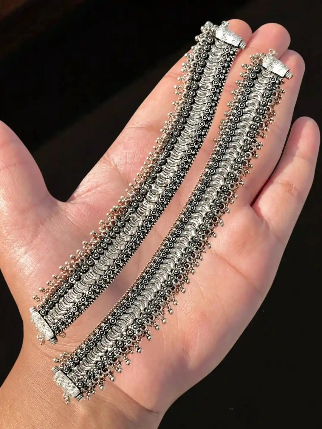 Silver Oxidized Traditional Ghungroo Screw Anklet
