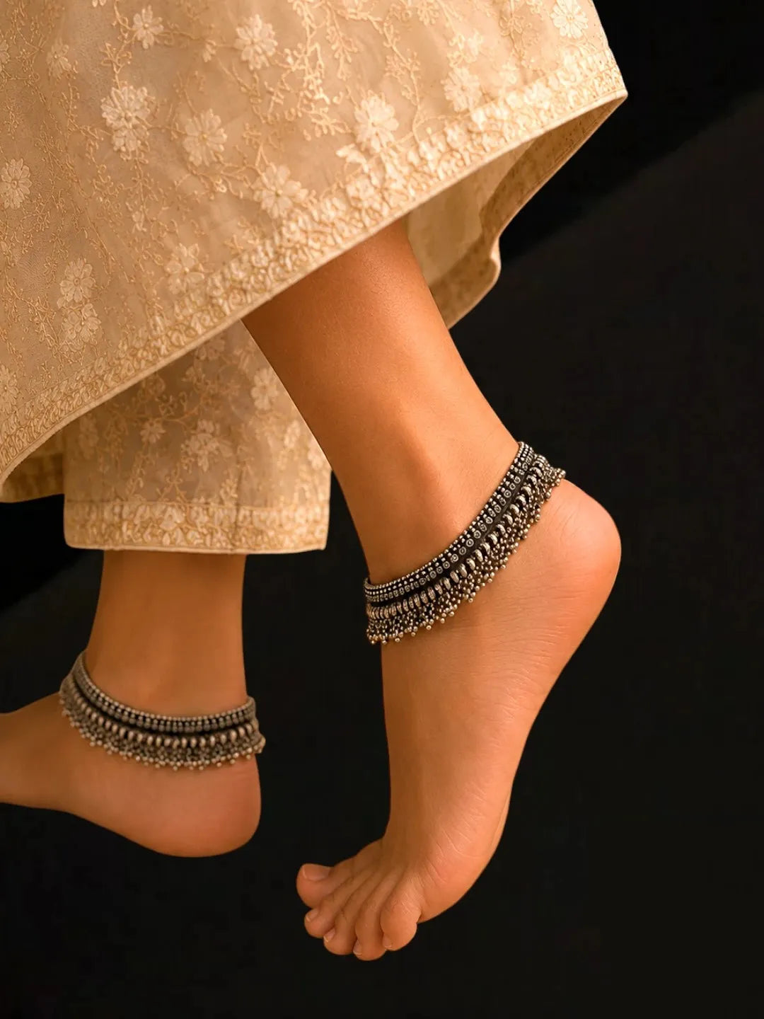 Silver Oxidized Traditional Ghungroo Screw Anklet