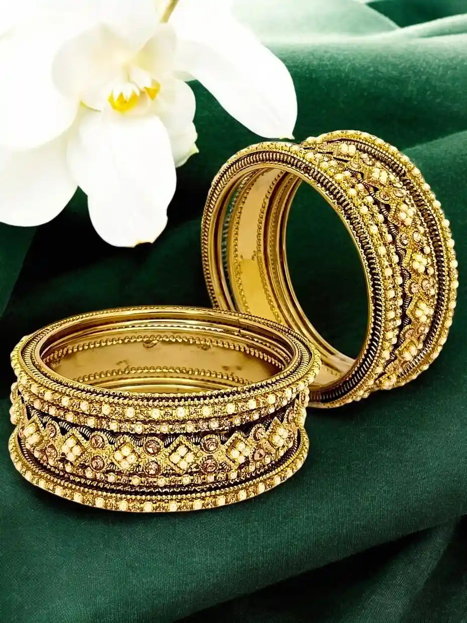 Set of 6 Gold Plated Beads Embellished Chuda Set