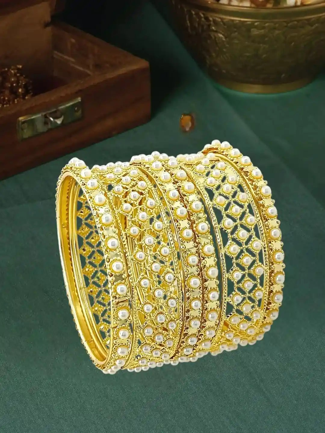 Set Of 6 Gold Plated Criss Cross Chuda Bangles