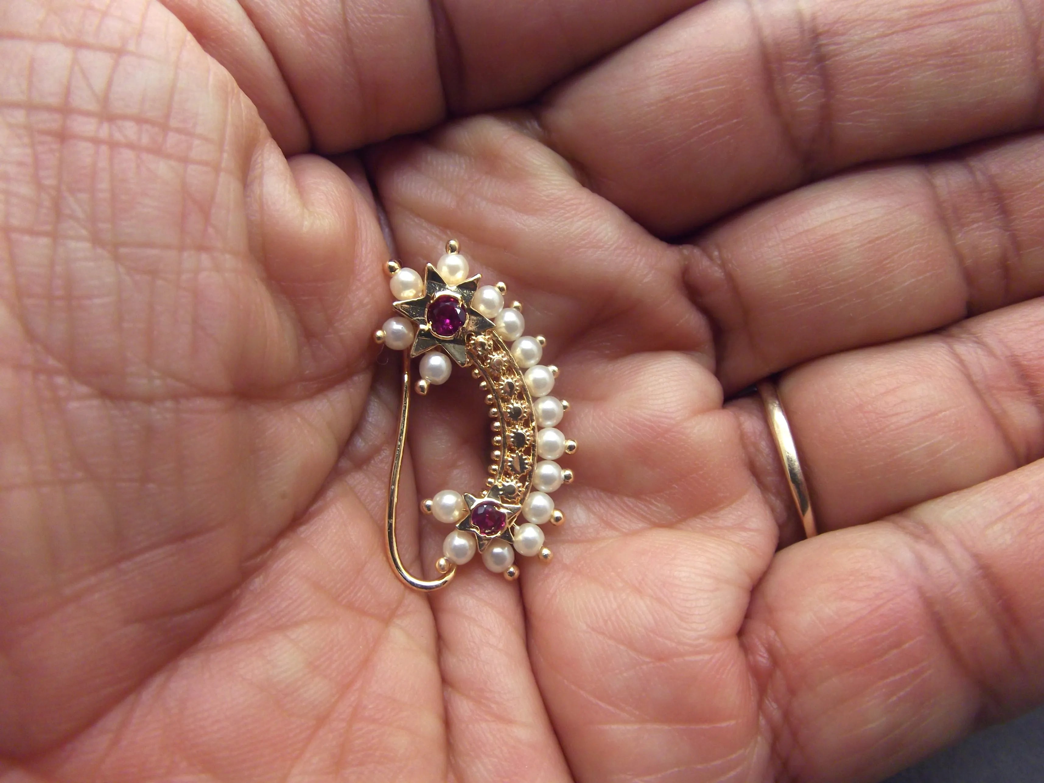 Gold-Plated Stone-Studded & Beaded Nosepin