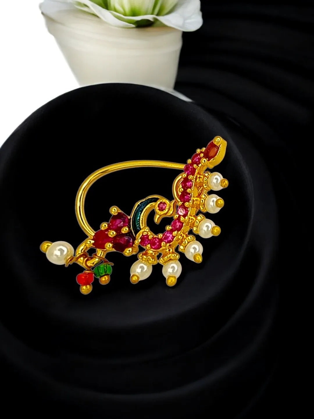 Gold-Plated Artificial Stones and Beads Stud Nosepin