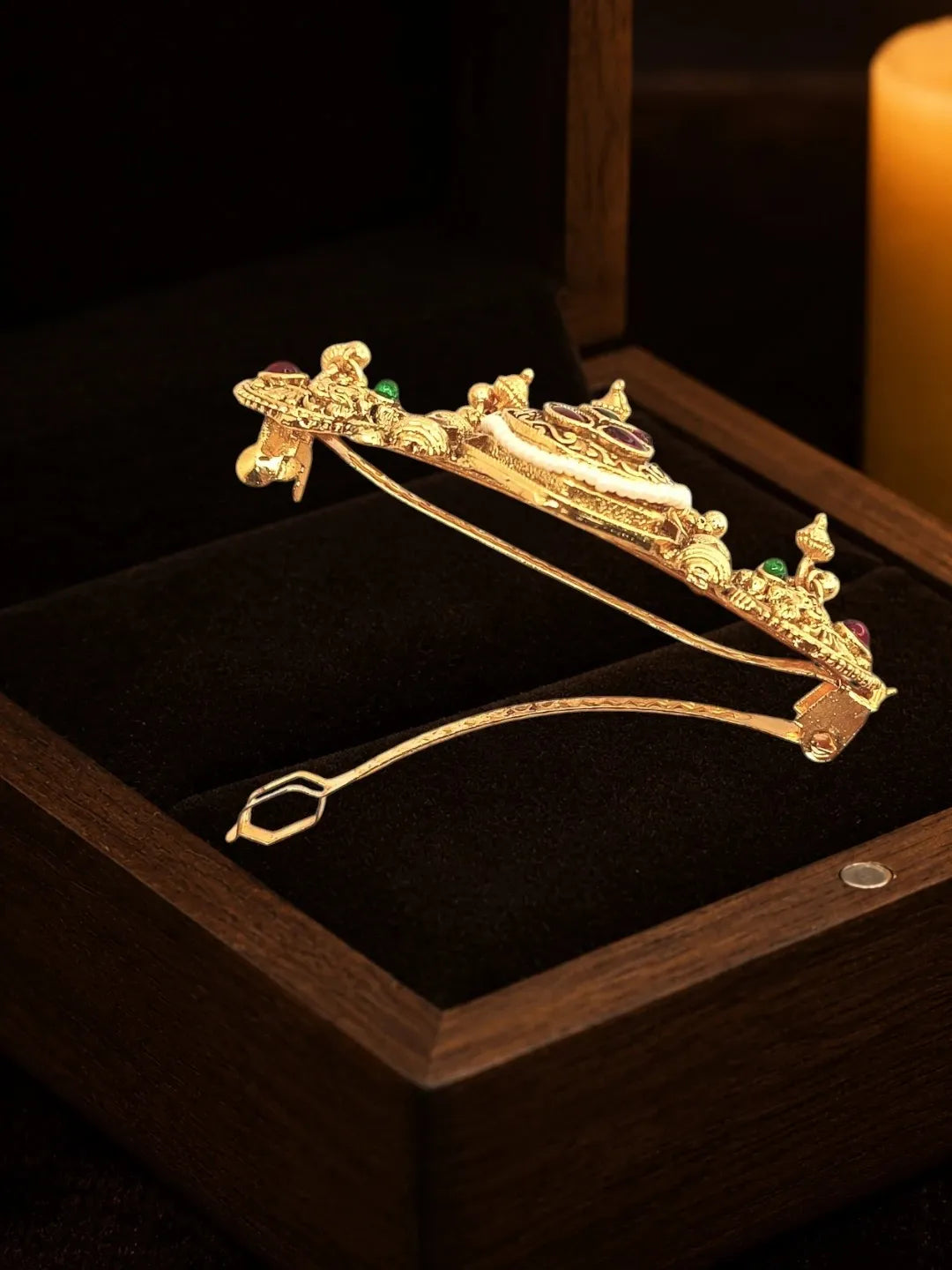 Gold Plated Choker Design Bun Pin