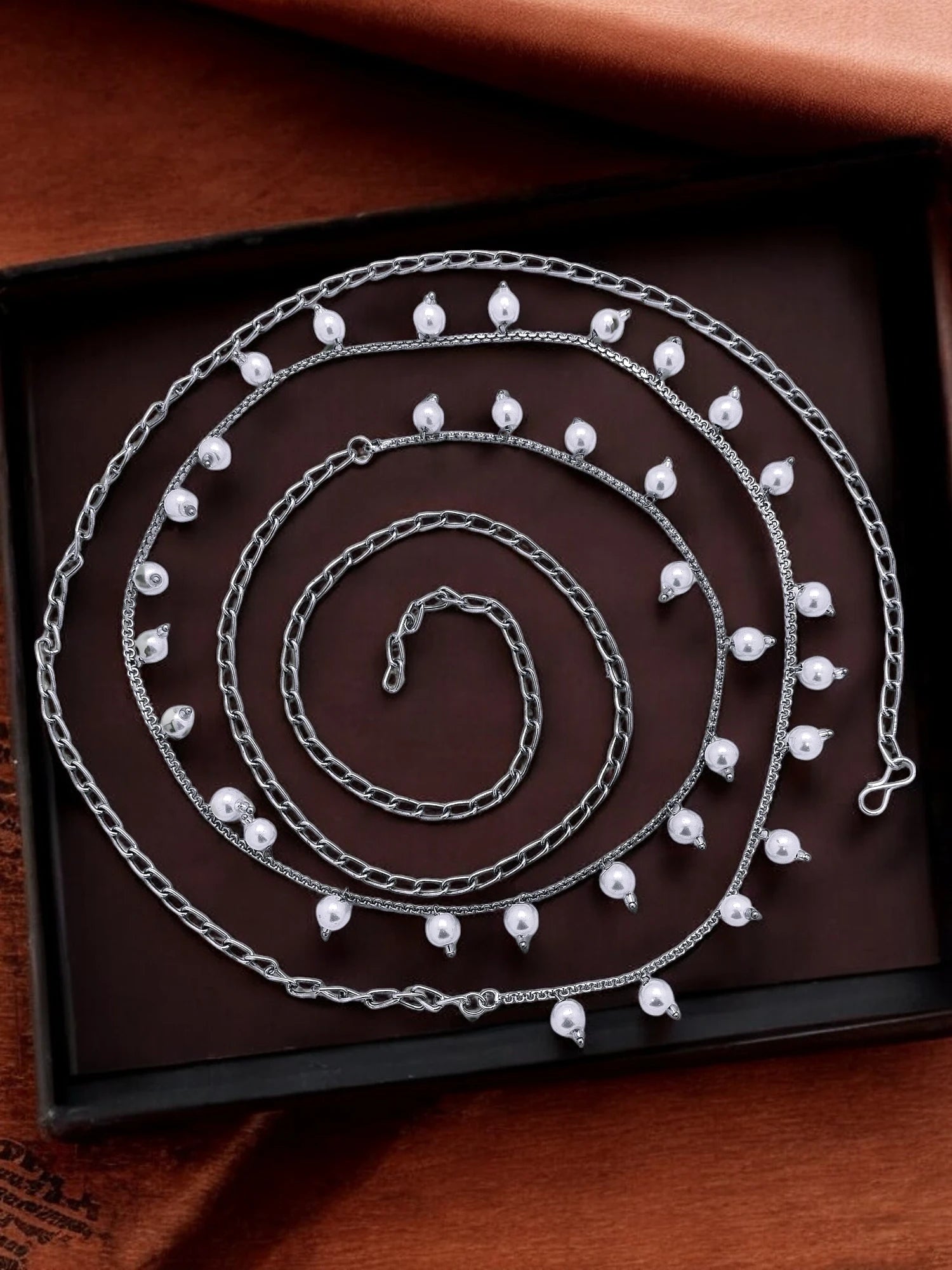 Silver Finish Pearly Waist Belt