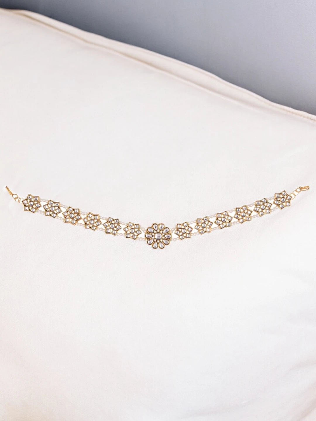 White Kundan Sheeshphool