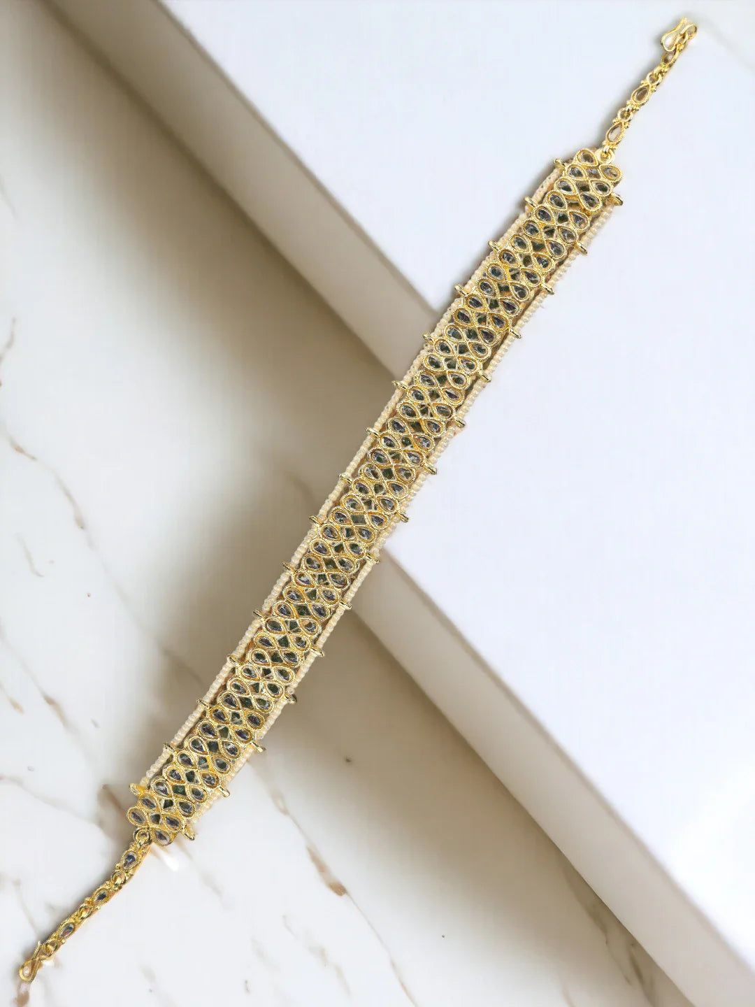 Gold plated Kundan Pearl Infinity Mathapatti Sheeshphool