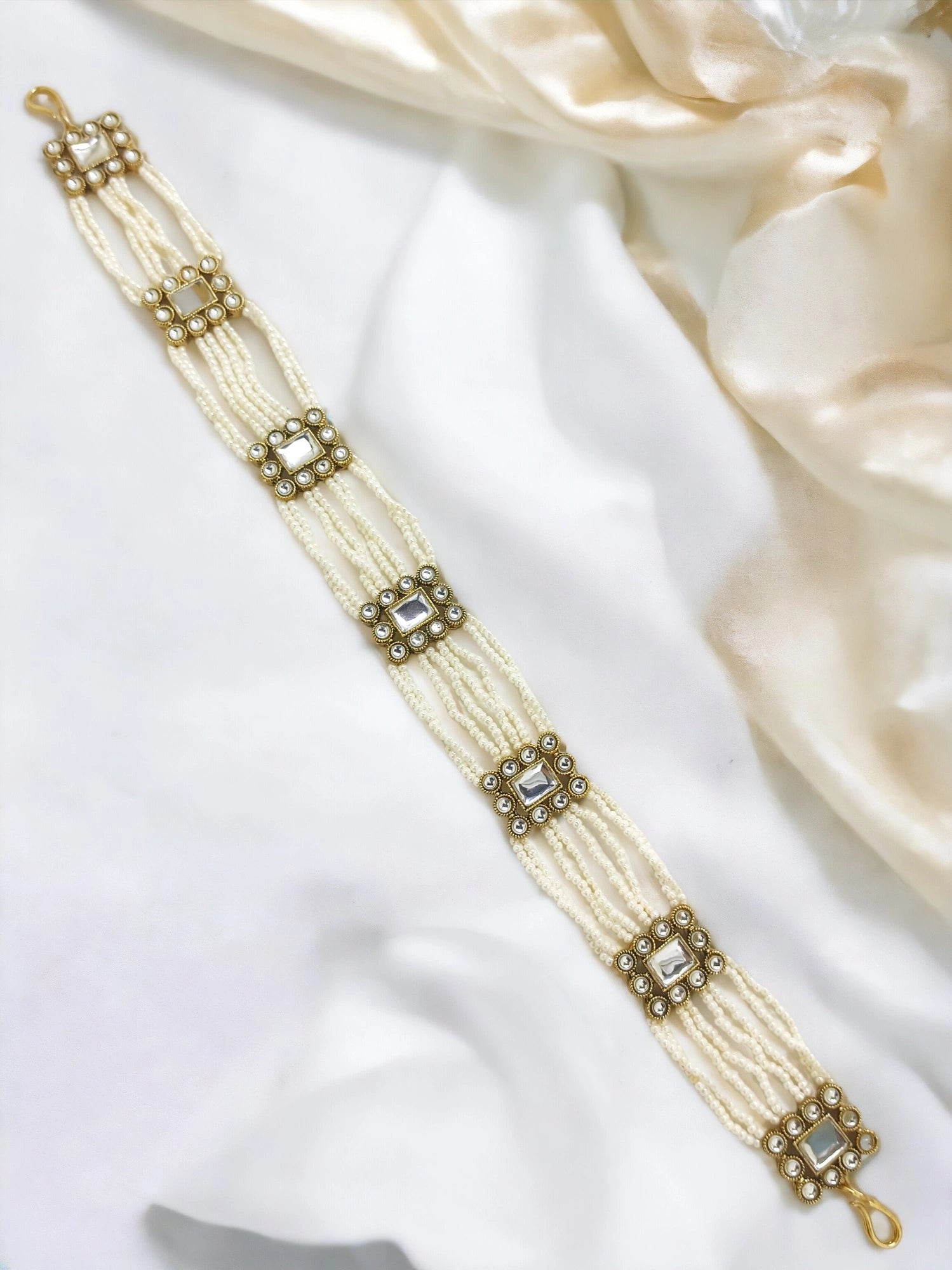 Pearl Multistrand White Kundan Mathapatti Sheeshphool
