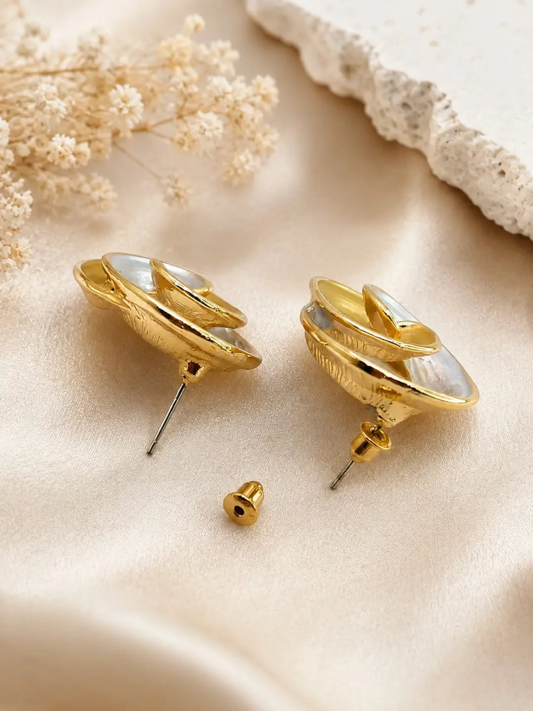 Anti-Tarnish Chic Gold & White Spiral Design Statement Stud Earrings