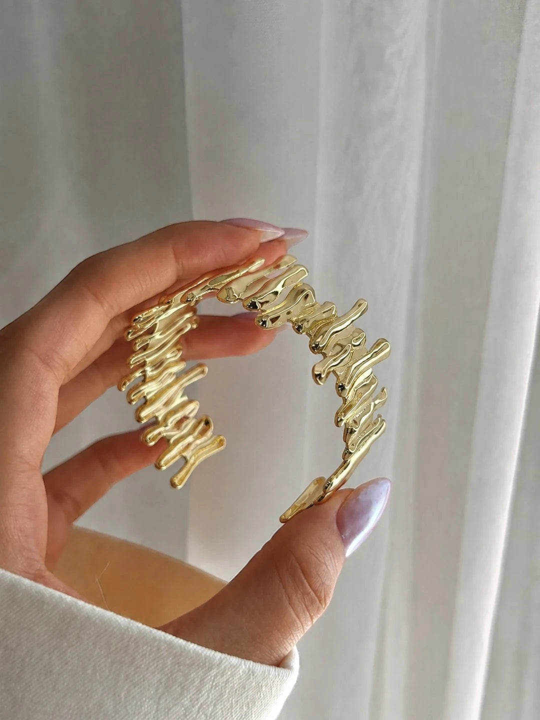 Anti-Tarnish Gold-Toned Stainless Steel Reef Design Adjustable Cuff Bracelet
