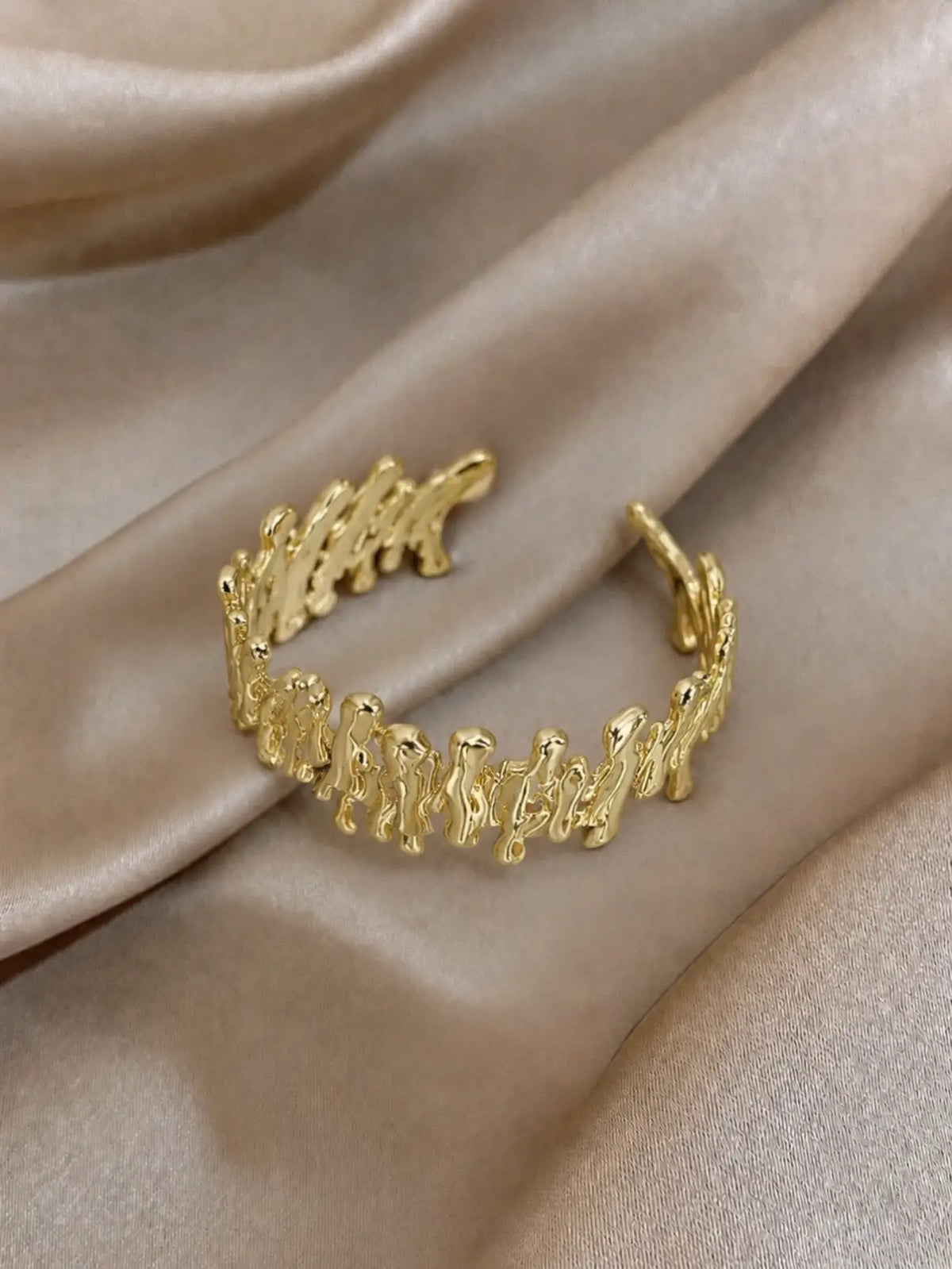 Anti-Tarnish Gold-Toned Stainless Steel Reef Design Adjustable Cuff Bracelet