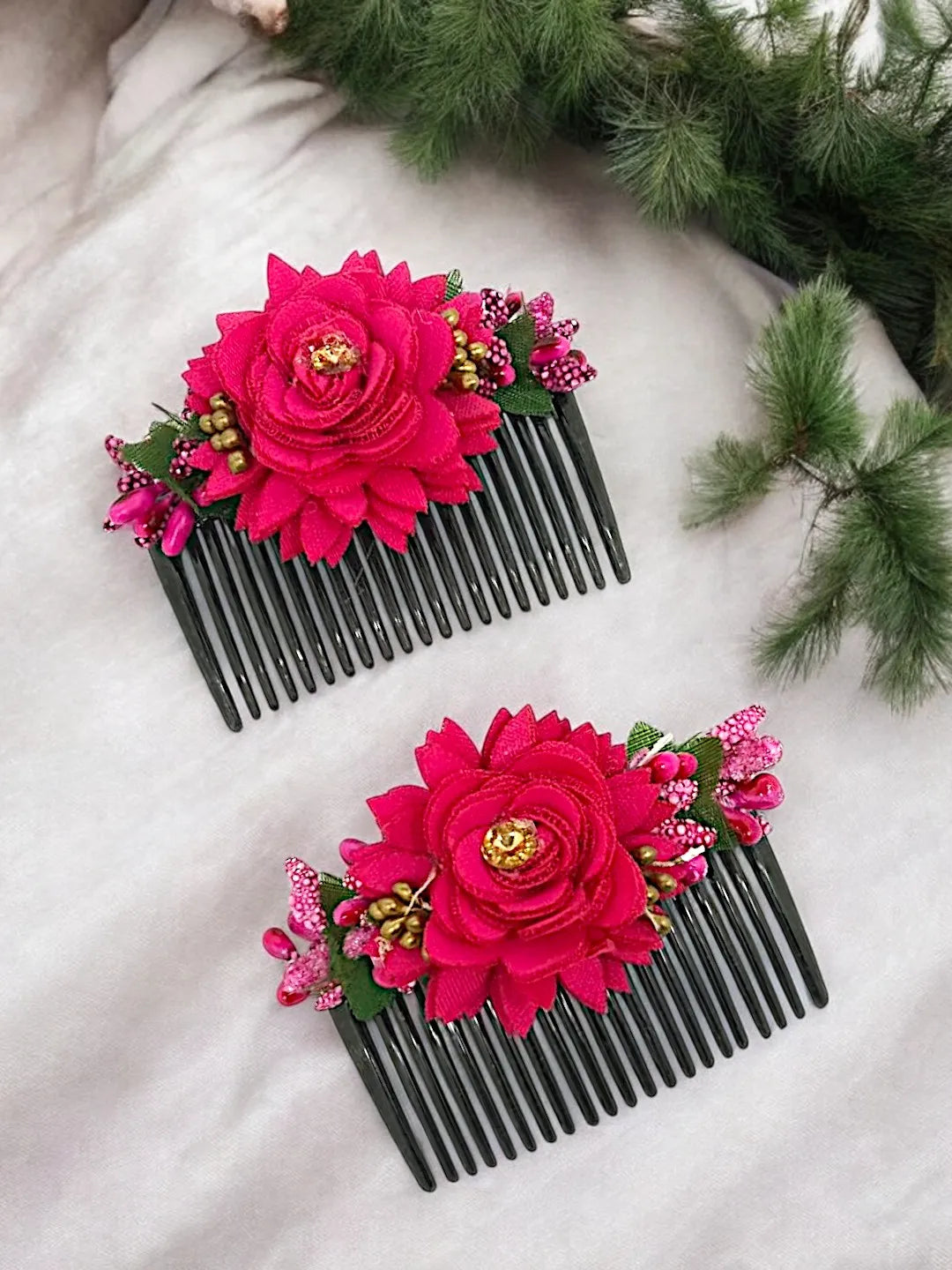 Women Set of 2 Embellished Comb Pin