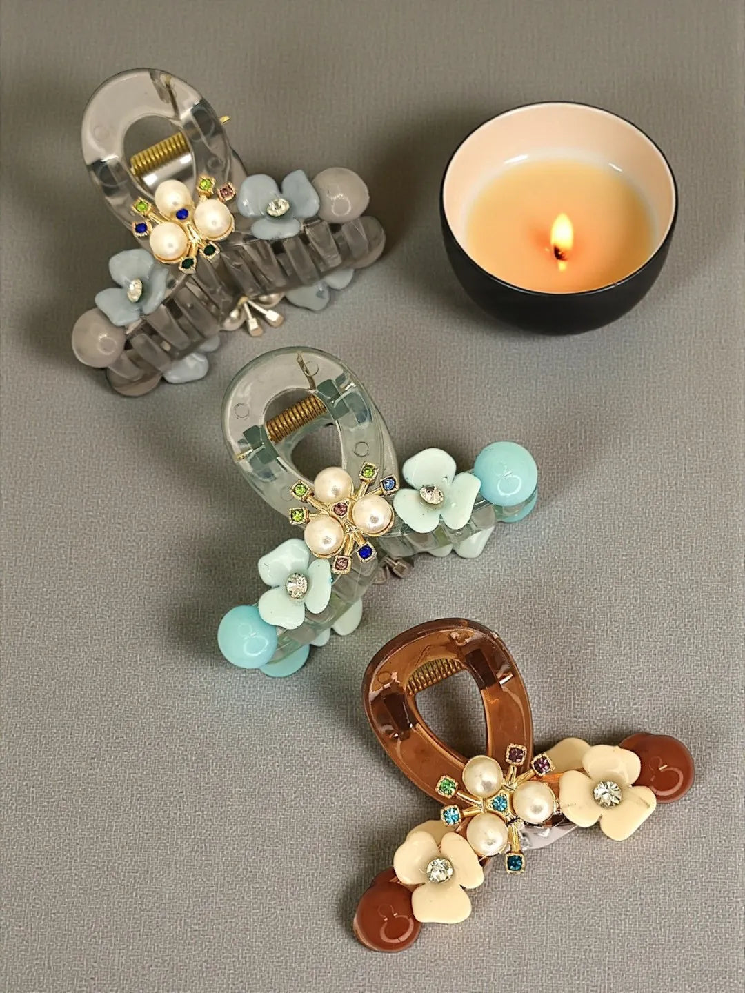 Women Set of 3 Embellished Claw Clip with Diff Color