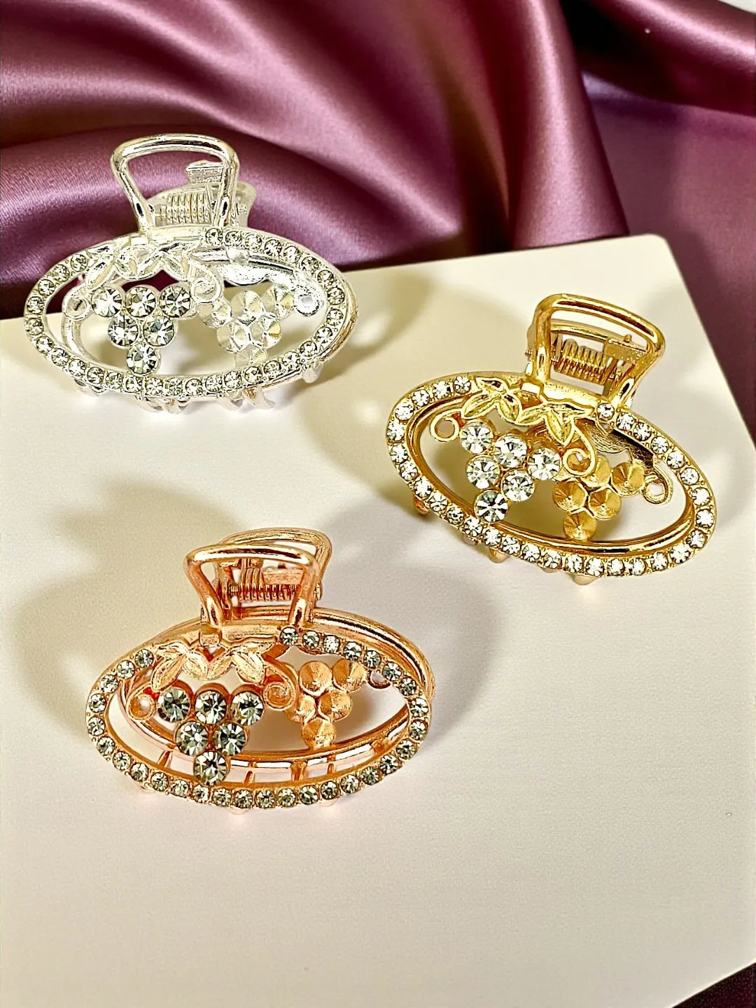Women Set of 3 Stone-Studded Oval Shaped Claw Clip
