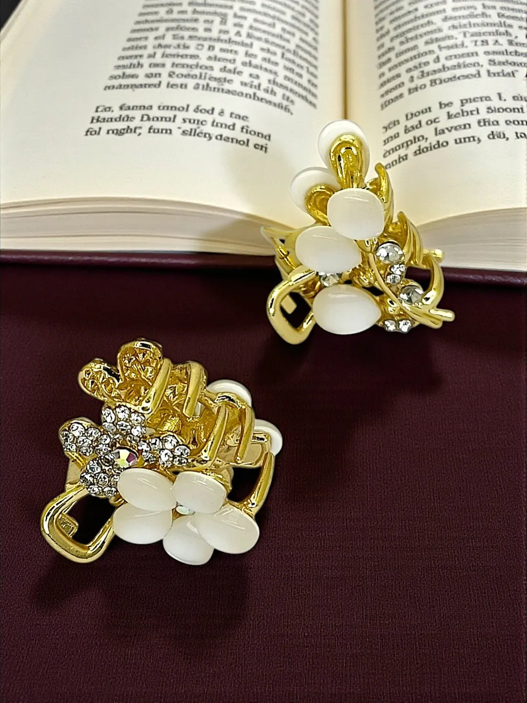 Women Set of 2 Stone and Bead Studded Claw Clip