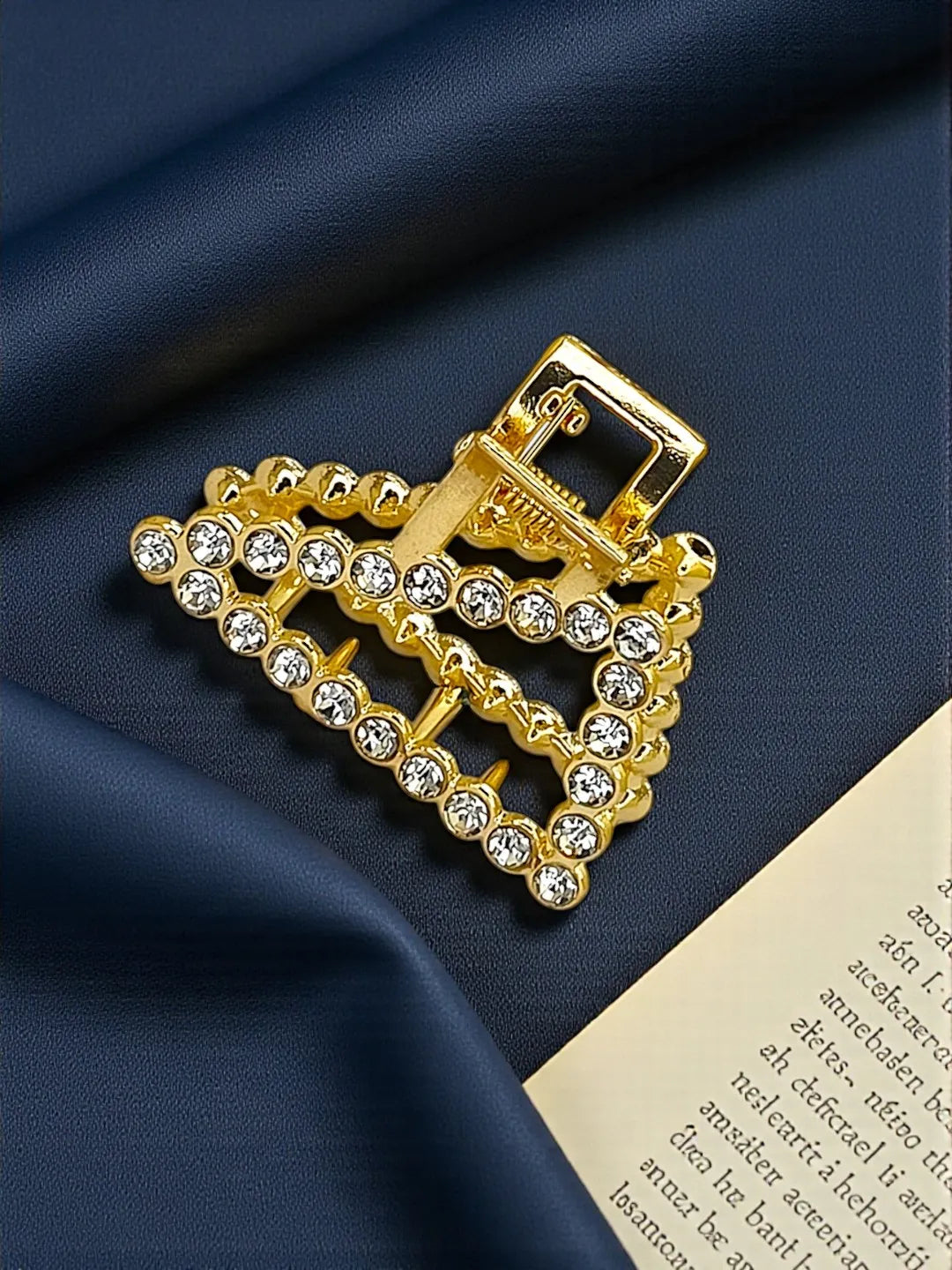 Women Embellished Claw Clip