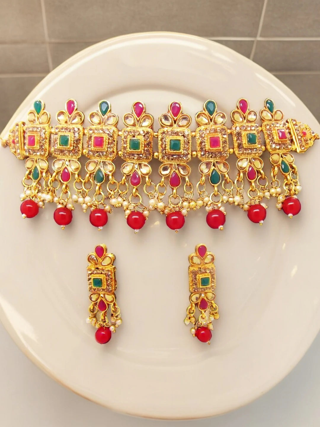 Red & Green Choker Necklace Set