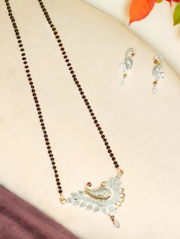 Peacock pendant mangalsutra store