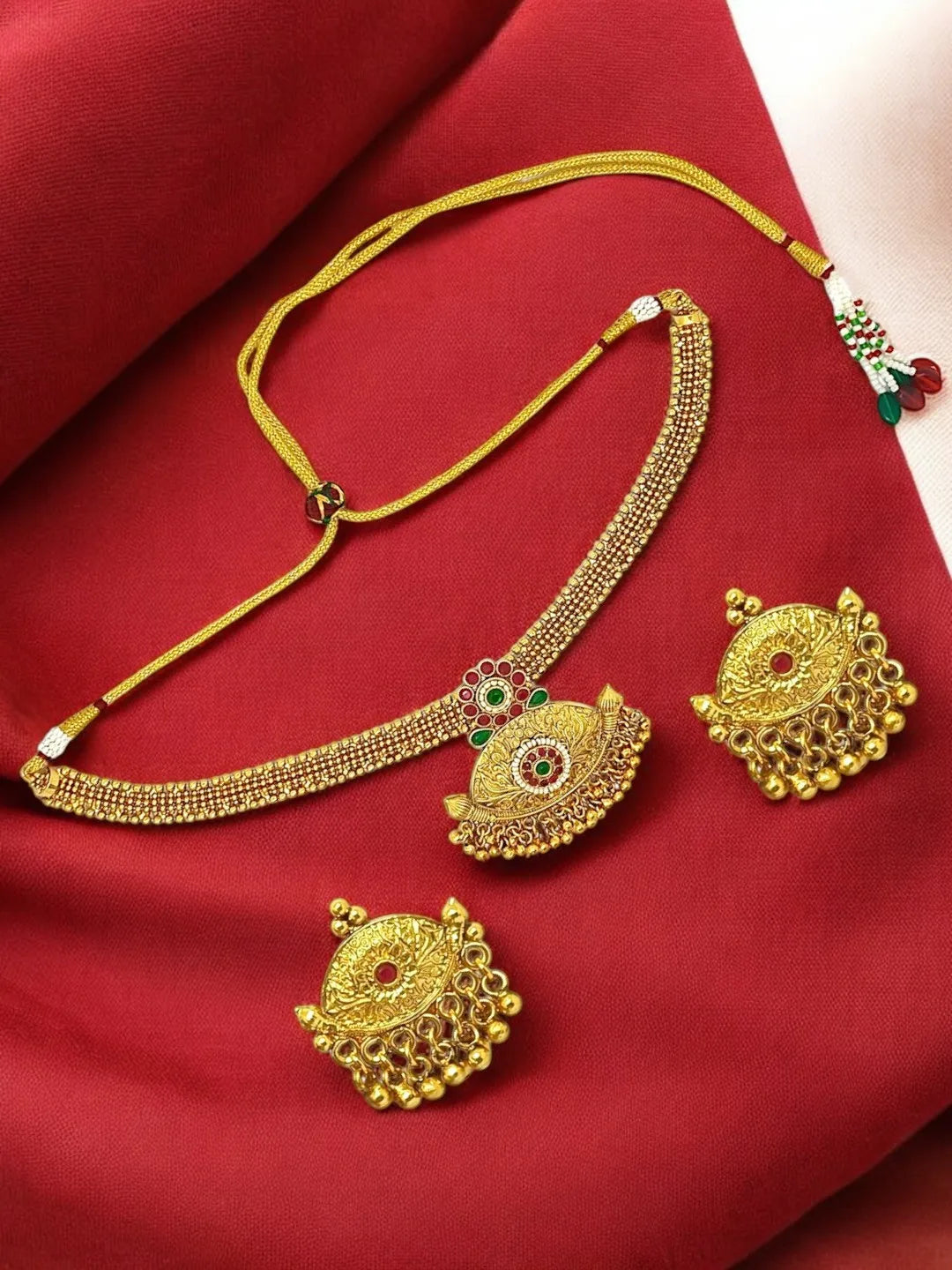 Gold Plated Stones Studded Temple Jewellery Set