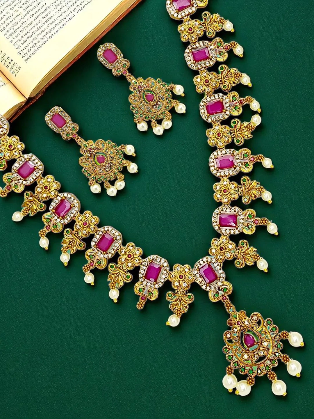 Gold-Plated Artificial Stones and Beads Studded & Beaded Jewellery Set