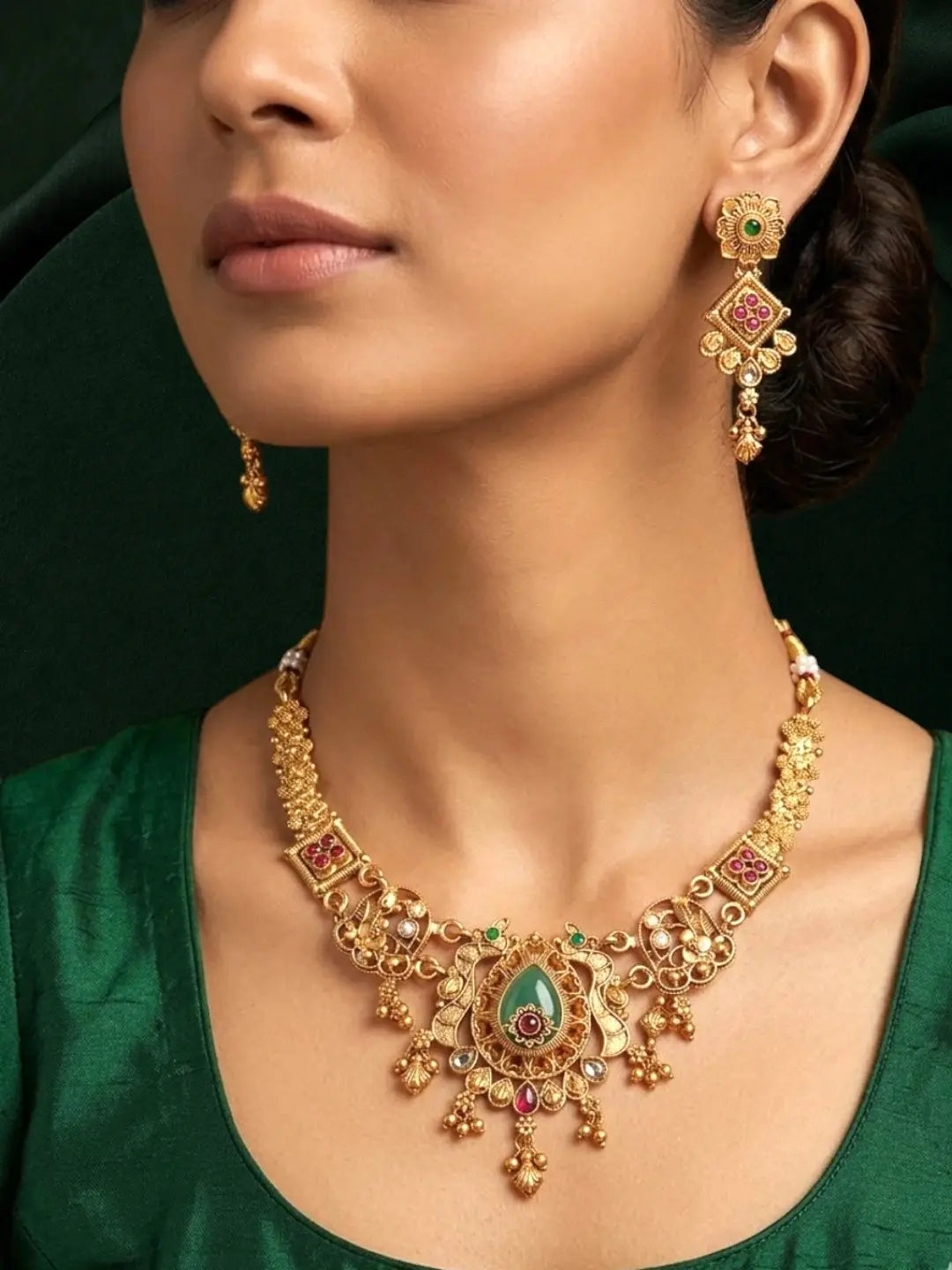 Gold Plated Green Heritage Necklace Set