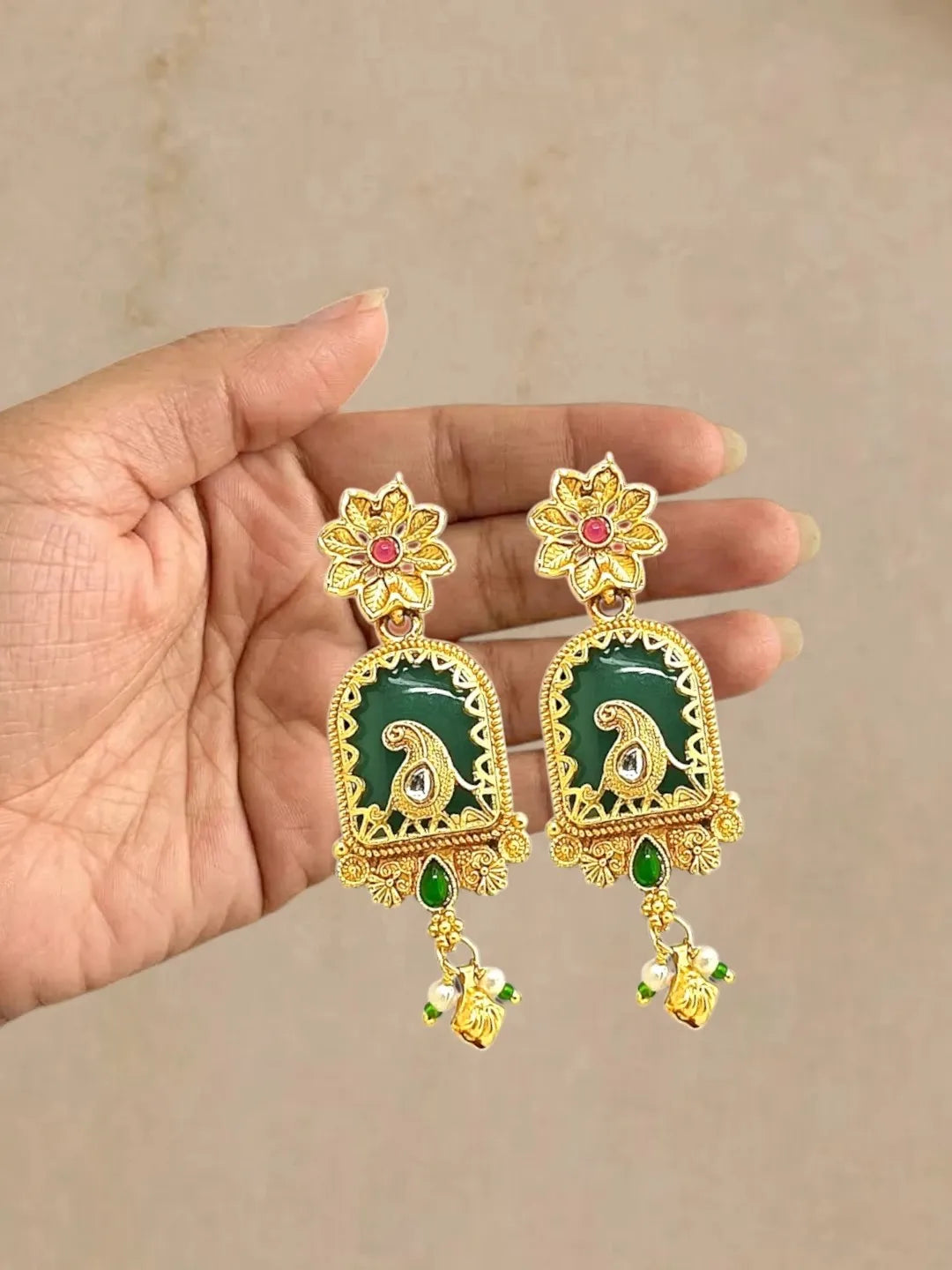 Gold Plated Bird Motif Heritage Choker Set