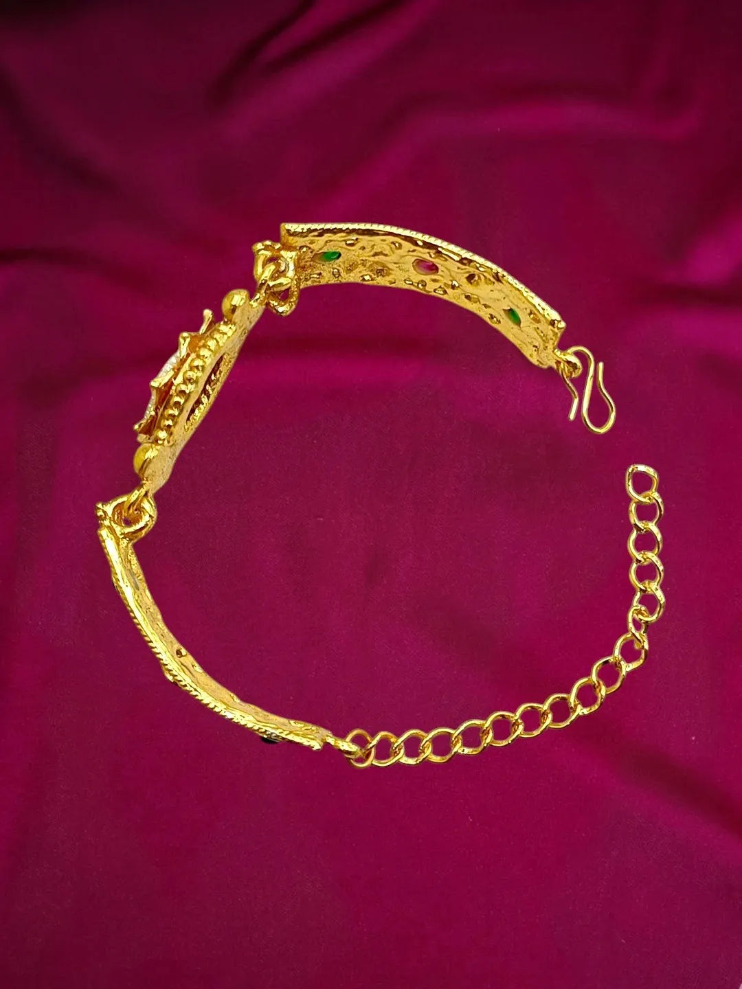 Gold Plated Kundan Elegant Adjustable Bracelet