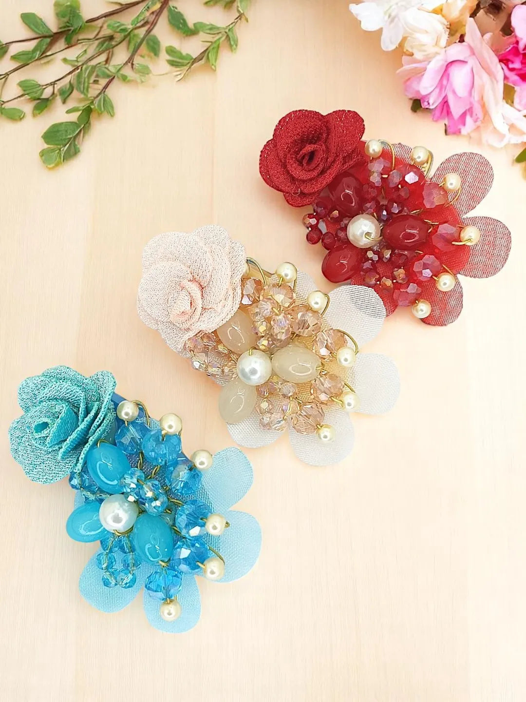 Set Of 3 Multicolor Artificial Beads Studded pin