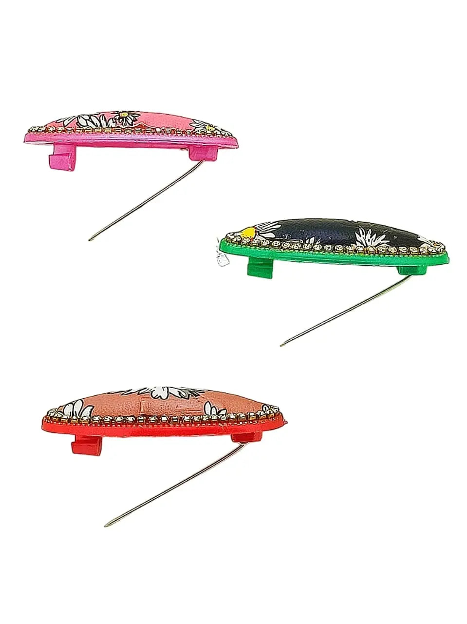 Multicolor Oval Saree Pin Sets with Daisy Patterns