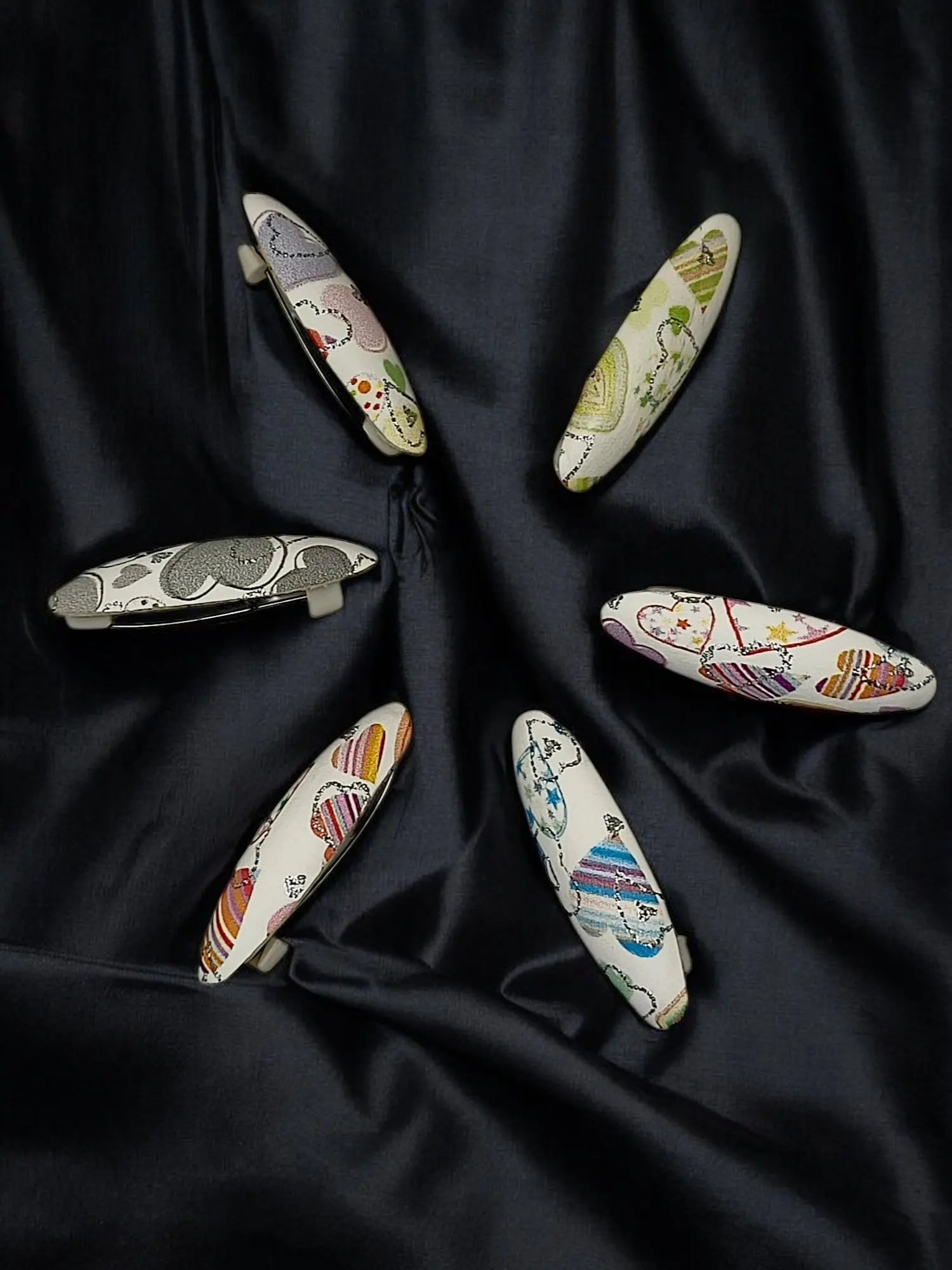 Adorable Oval Saree Pin Set Multicolor