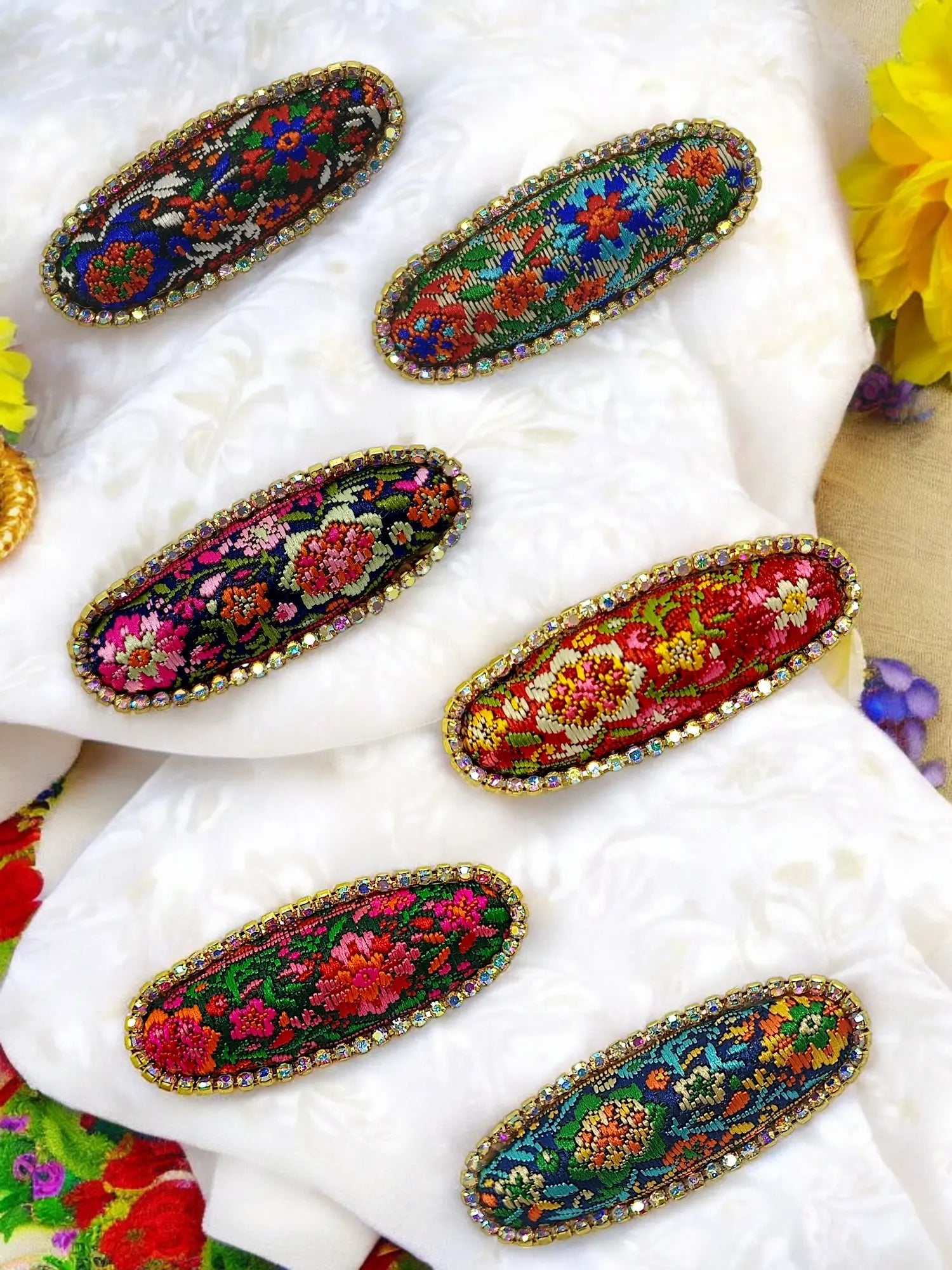 Multicolor Oval Embroidered Saree Pin Sets
