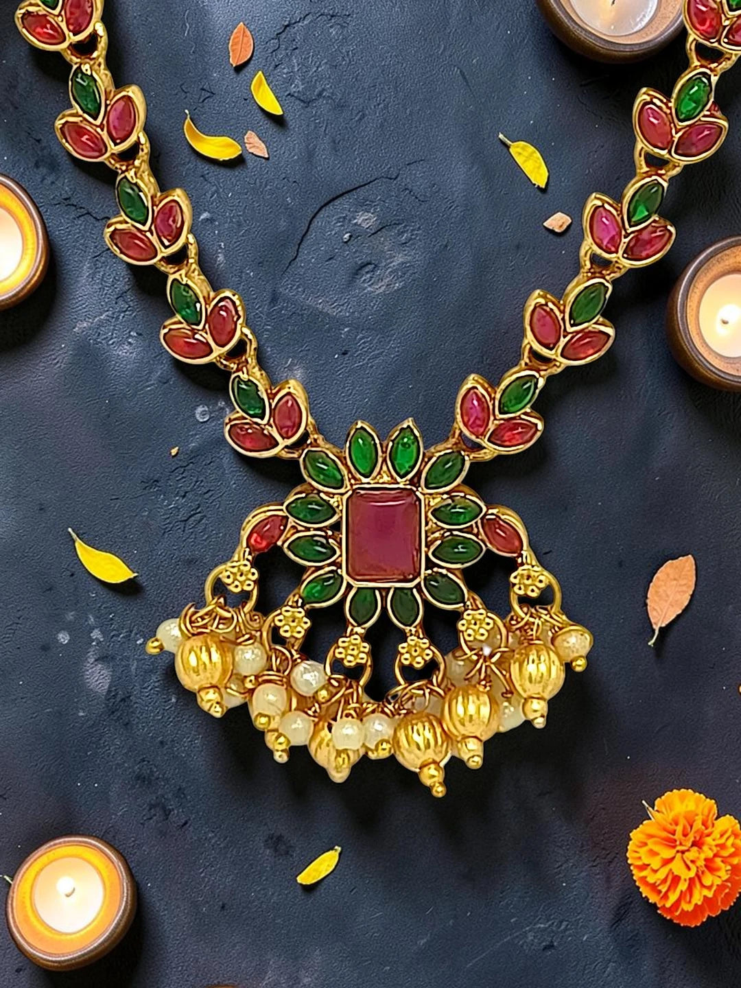 Gold-Plated Floral Delicate Necklace Set