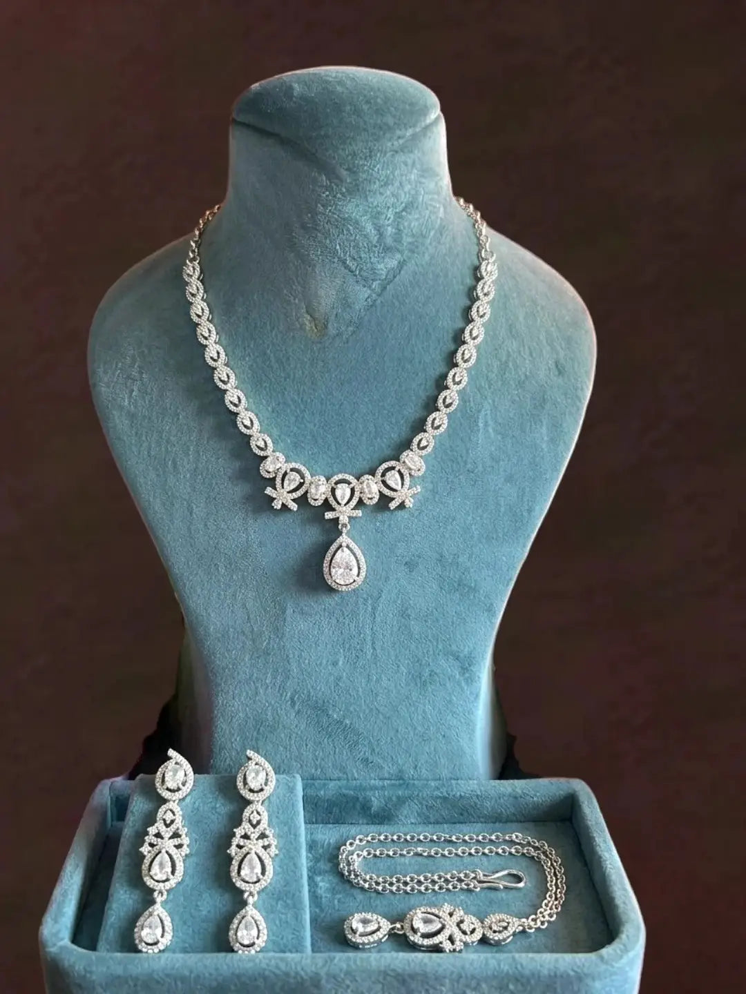 Silver Plated Pear Shape AD Necklace Set
