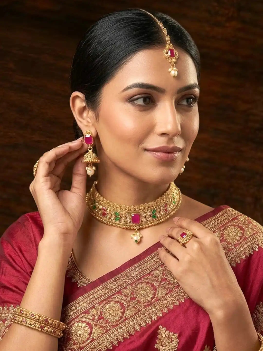 Multicolor Traditional Choker Set