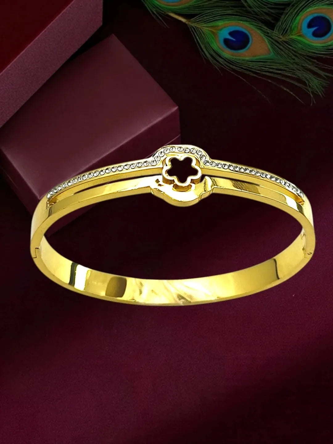 Gold Plated Anti Tarnish CZ Clover Shape Bracelet
