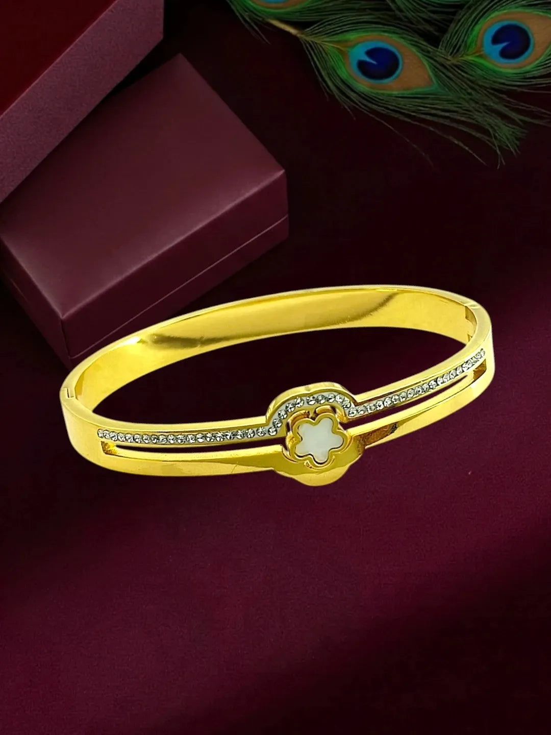 Gold Plated Anti Tarnish CZ Clover Shape Bracelet