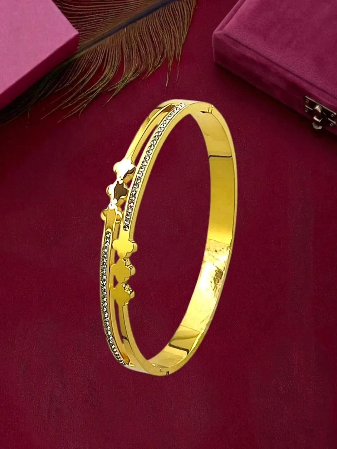 Gold Plated Anti Tarnish CZ Clover Cut Out Bracelet