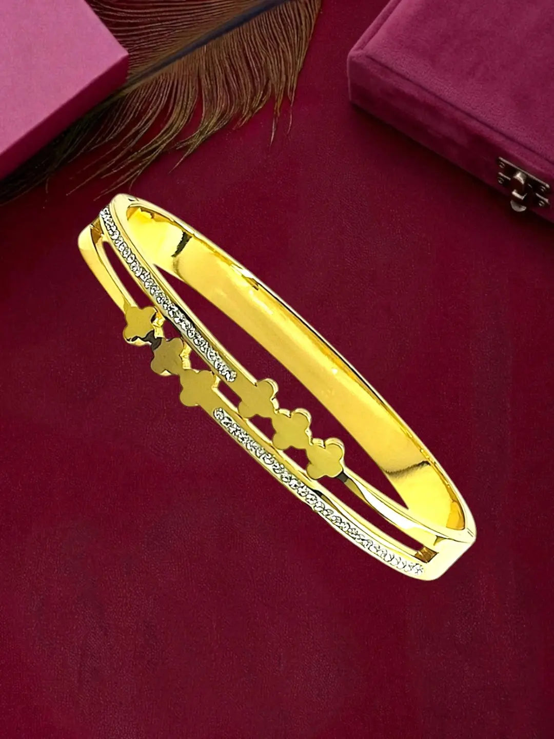 Gold Plated Anti Tarnish CZ Clover Cut Out Bracelet