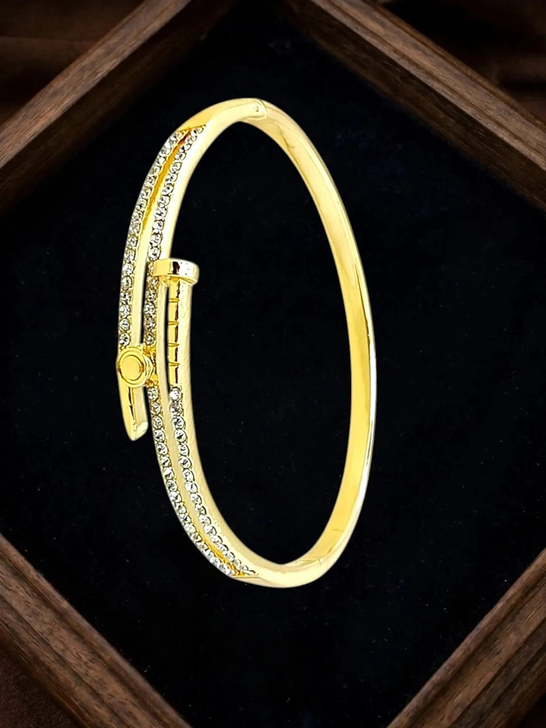 Gold Plated Anti Tarnish CZ Clover Shape Bracelet