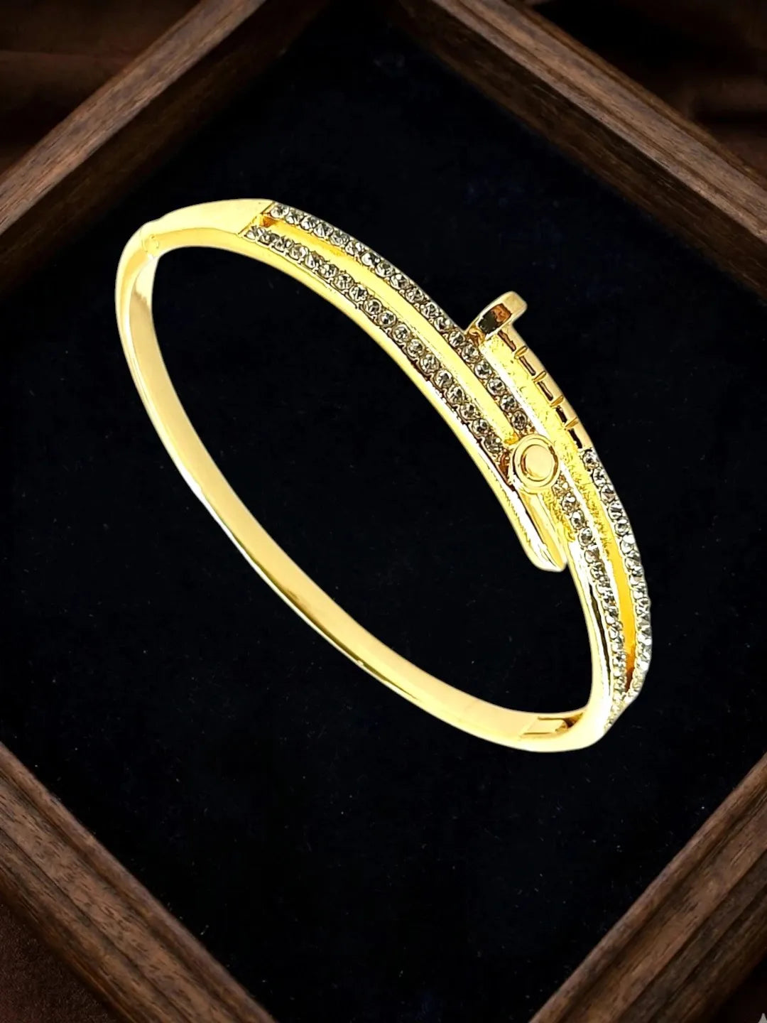 Gold Plated Anti Tarnish CZ Clover Shape Bracelet