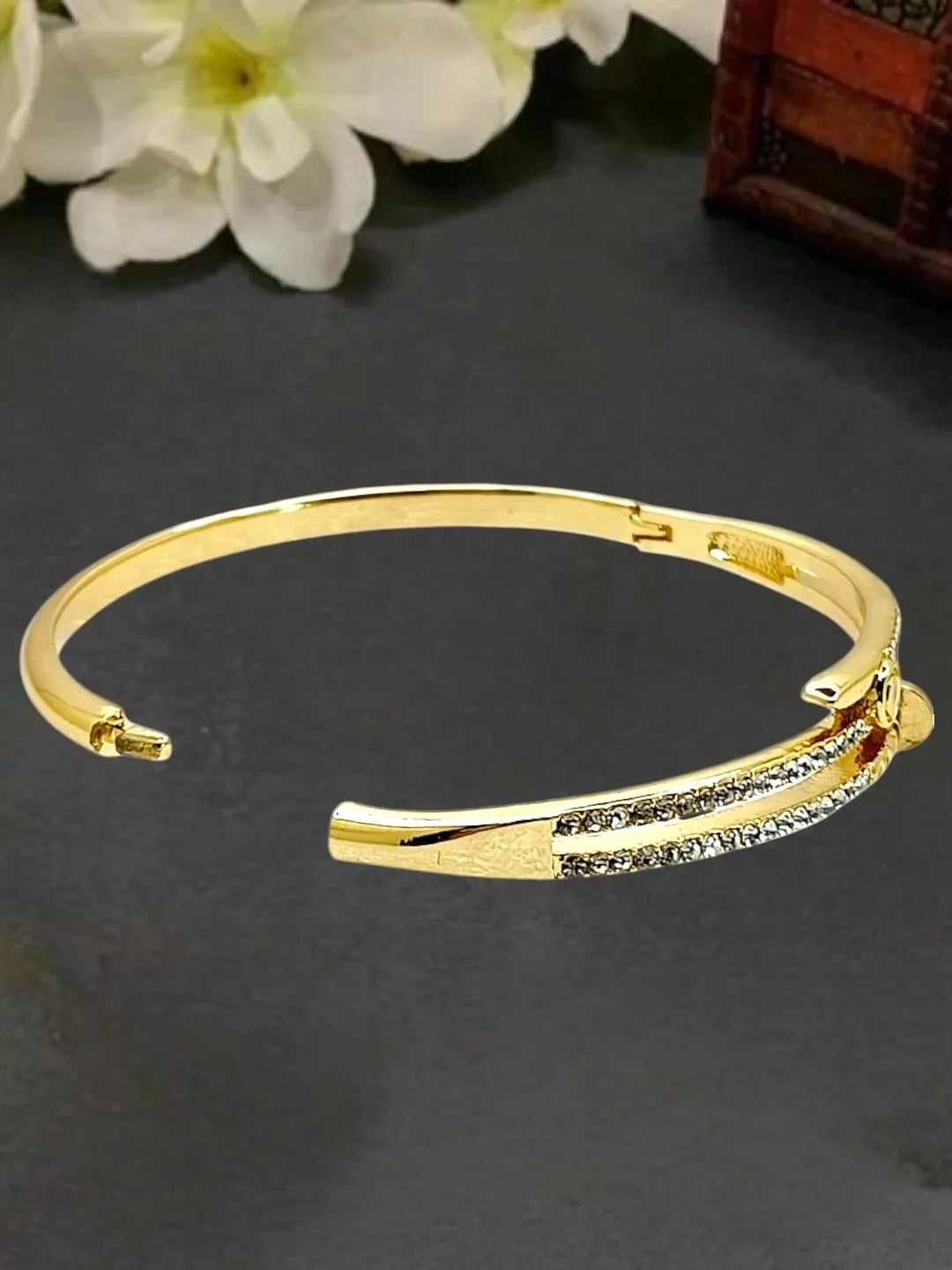 Anti-Tarnish Gold-Toned CZ Studded Nail Design Bracelet