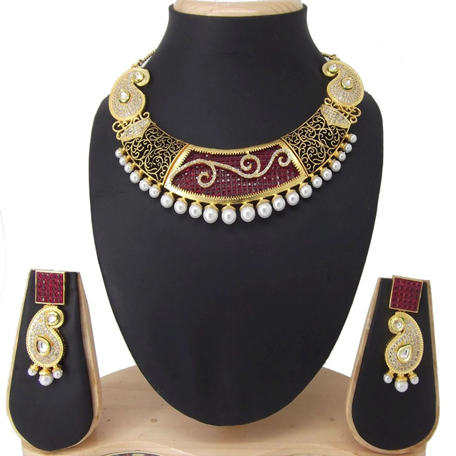 Gold-Plated Artificial Stones & Beads Studded Jewellery Set