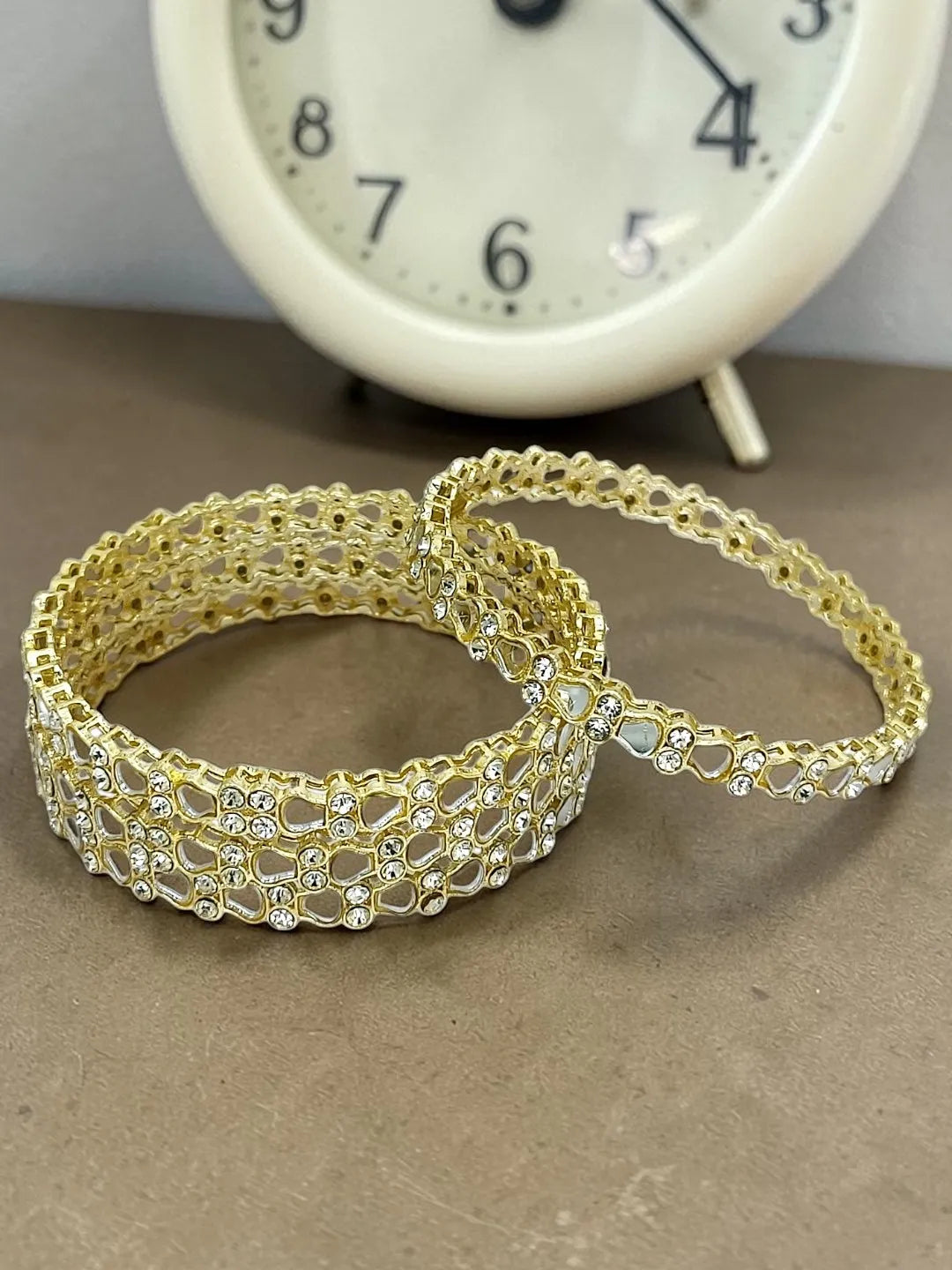 Set Of 4 Gold Plated Mirror Studded Bangle Set