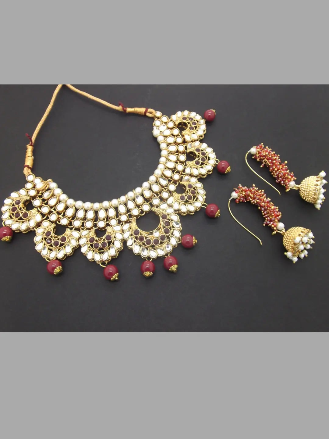Kundan Jewellery Set