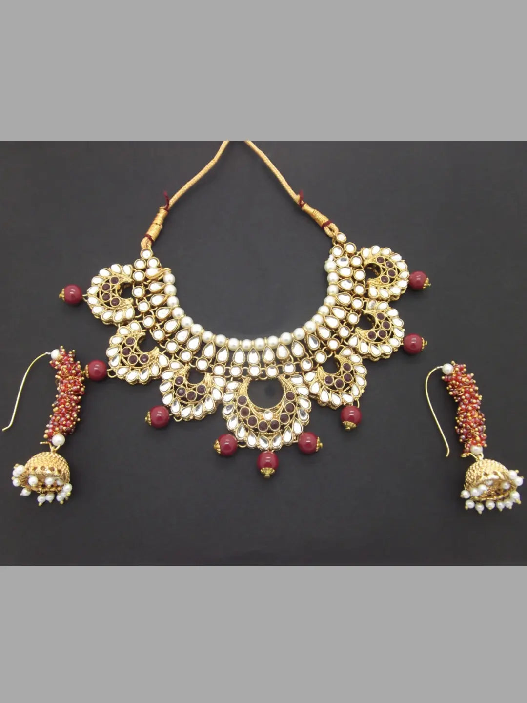 Kundan Jewellery Set