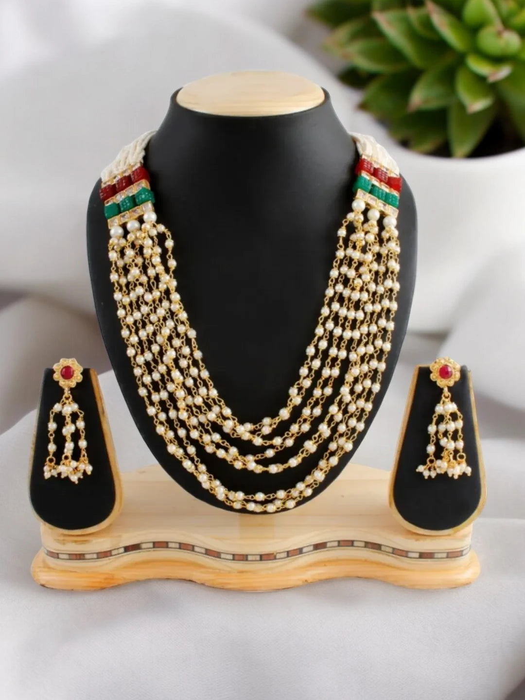 Pearl Layered Necklace Set