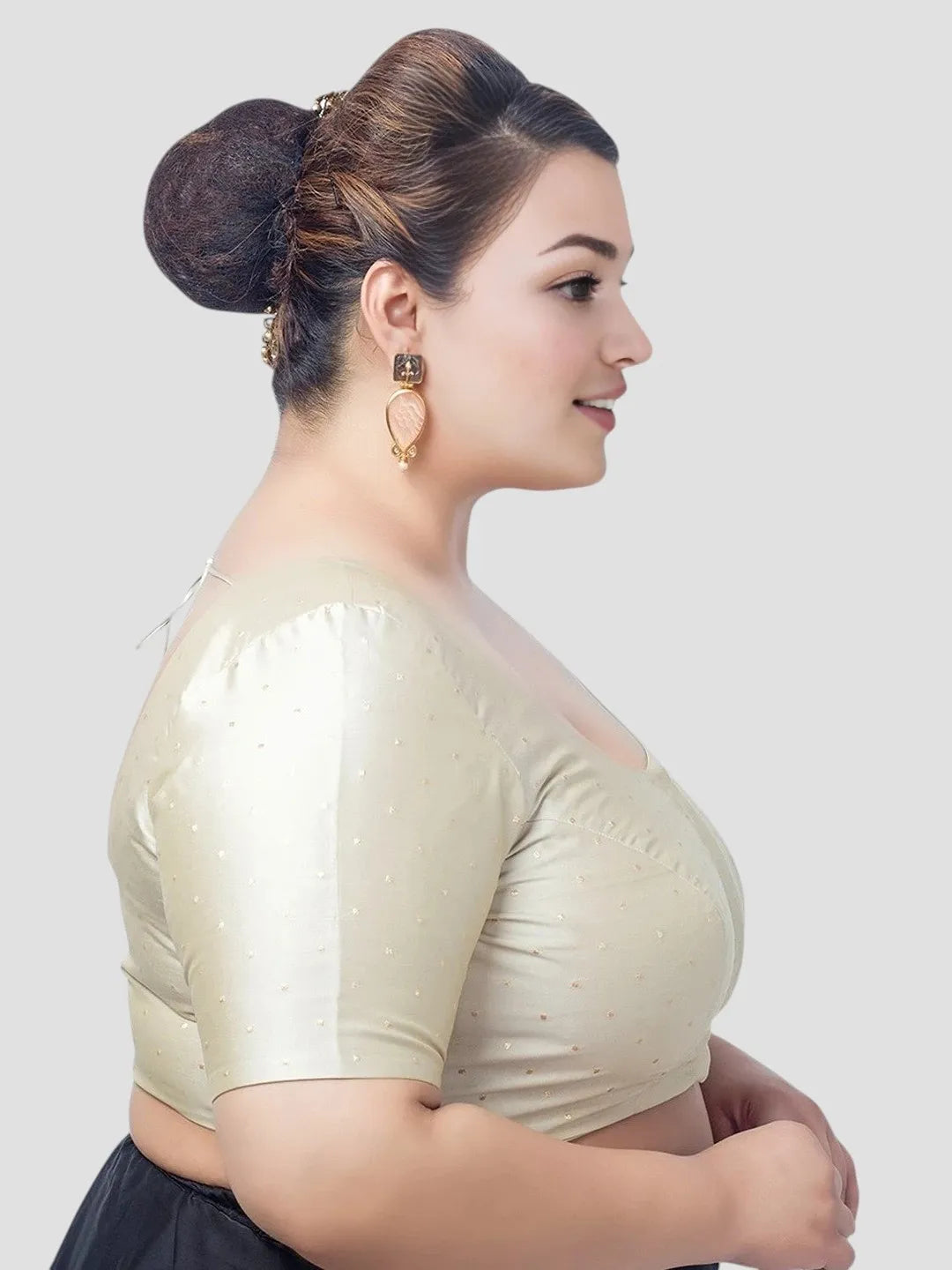 Dreamy Dots Cream Silk Elegance