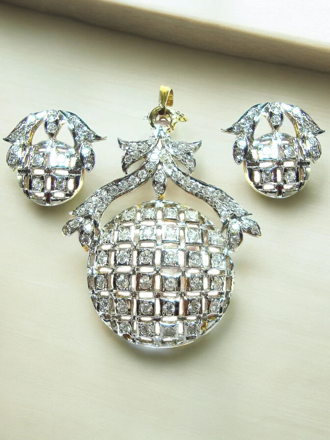 Circular American Diamond Pendant With Earrings